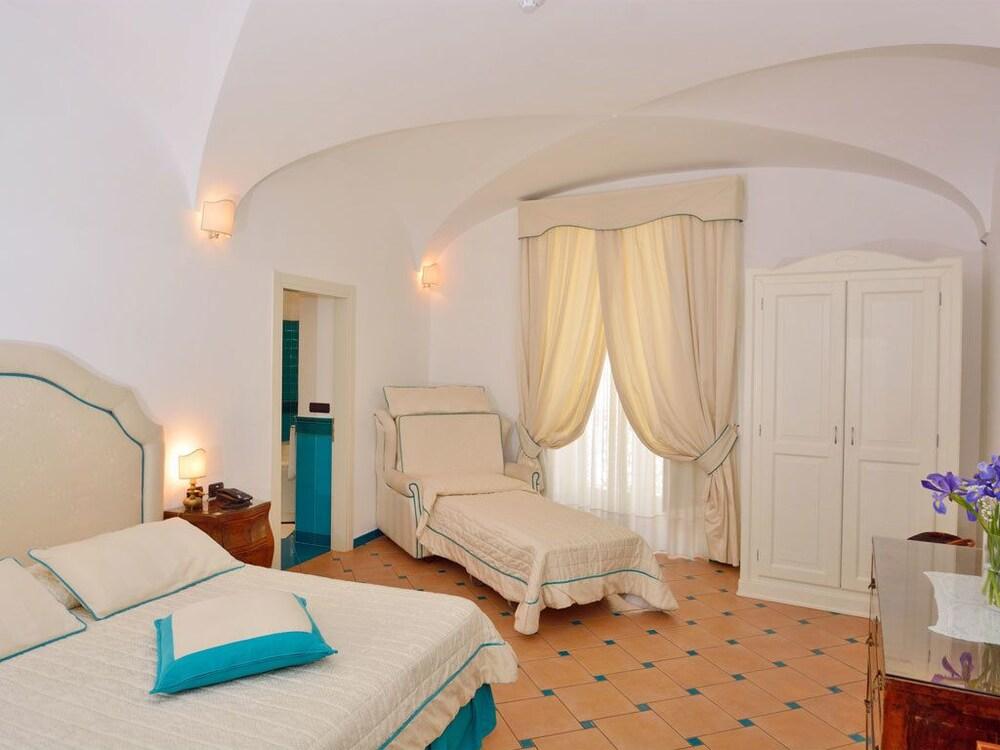 Hotel Residence Amalfi Esterno foto