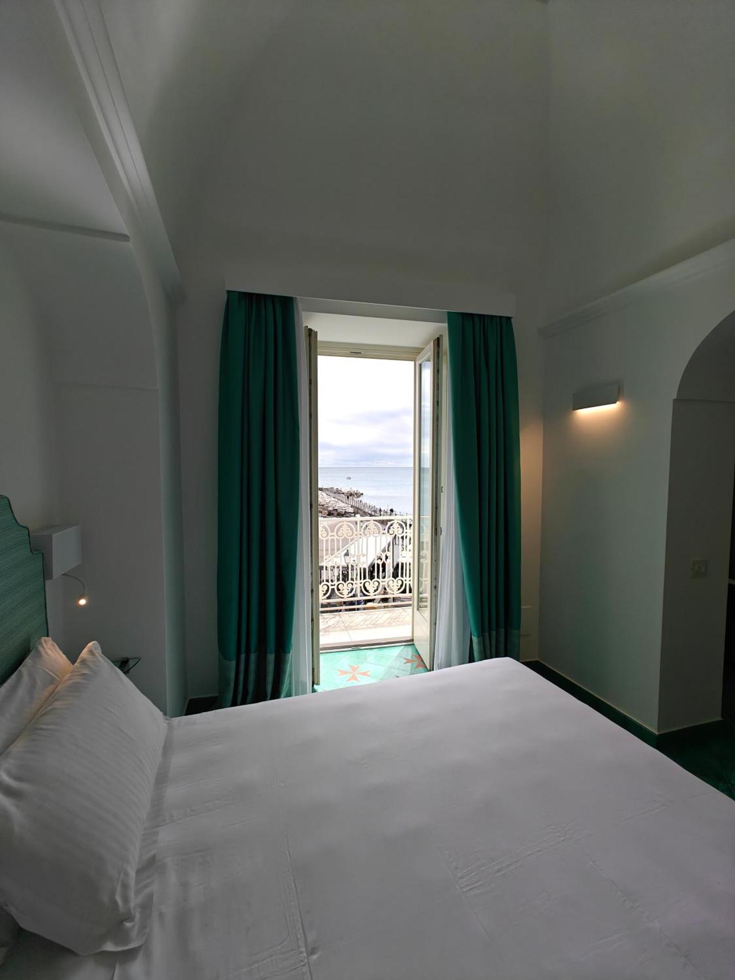 Hotel Residence Amalfi Esterno foto