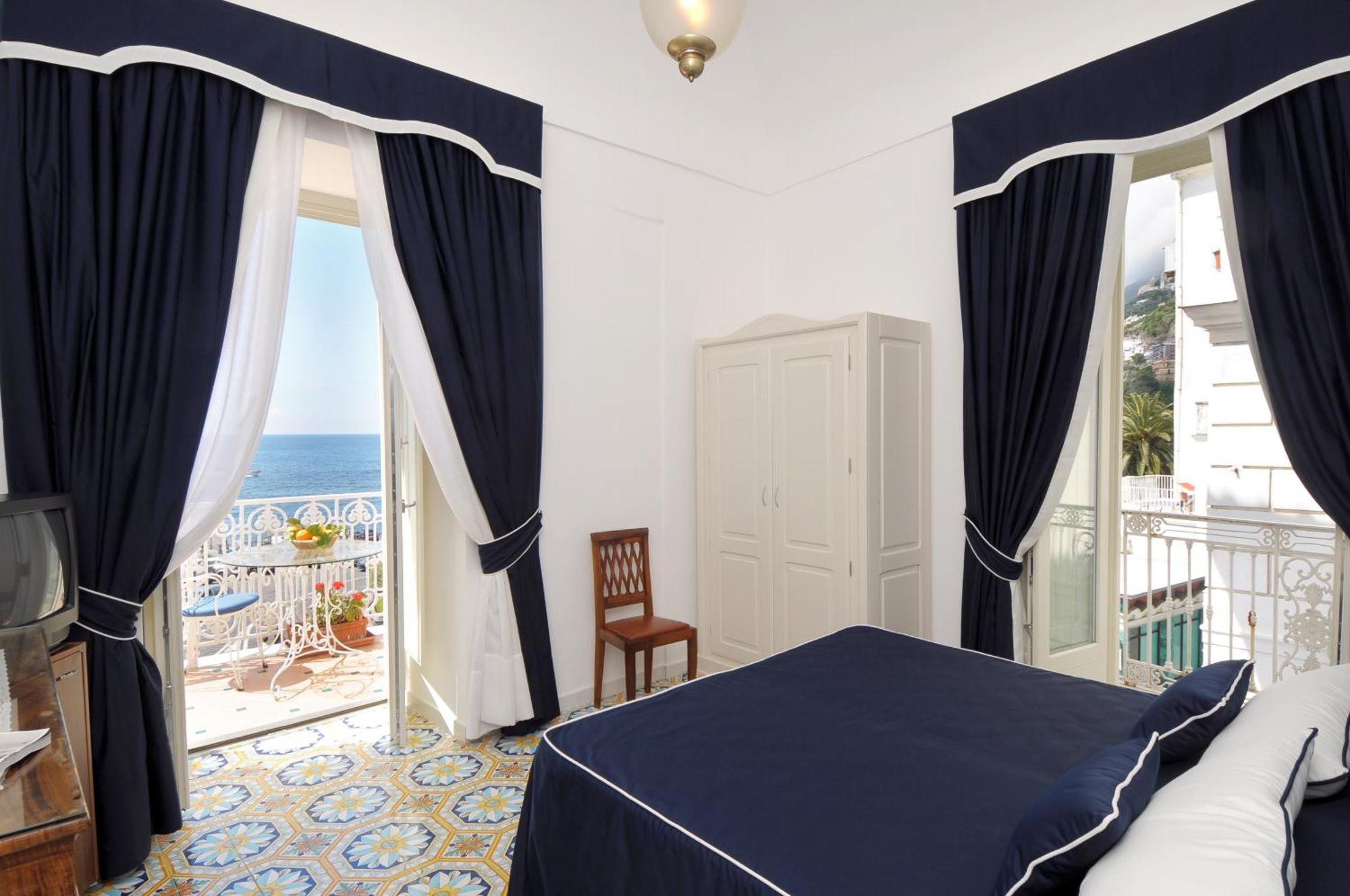 Hotel Residence Amalfi Esterno foto